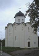 Георгиевская церковь в Старой Ладоге Ленинградской области.
