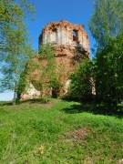Церковь Троицы Живоначальной в Слауе Великолукского района Псковской области.